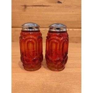 Vintage LE Smith Sun and Moon Salt & Pepper Shakers